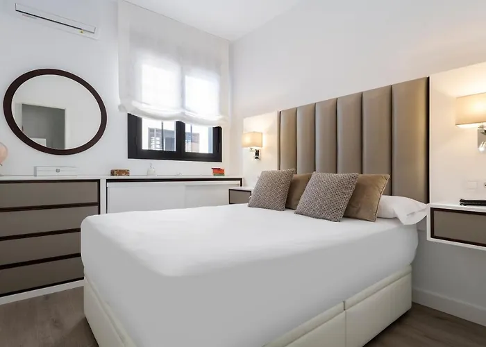 Unika Homes Faustino & Terrace * Siviglia